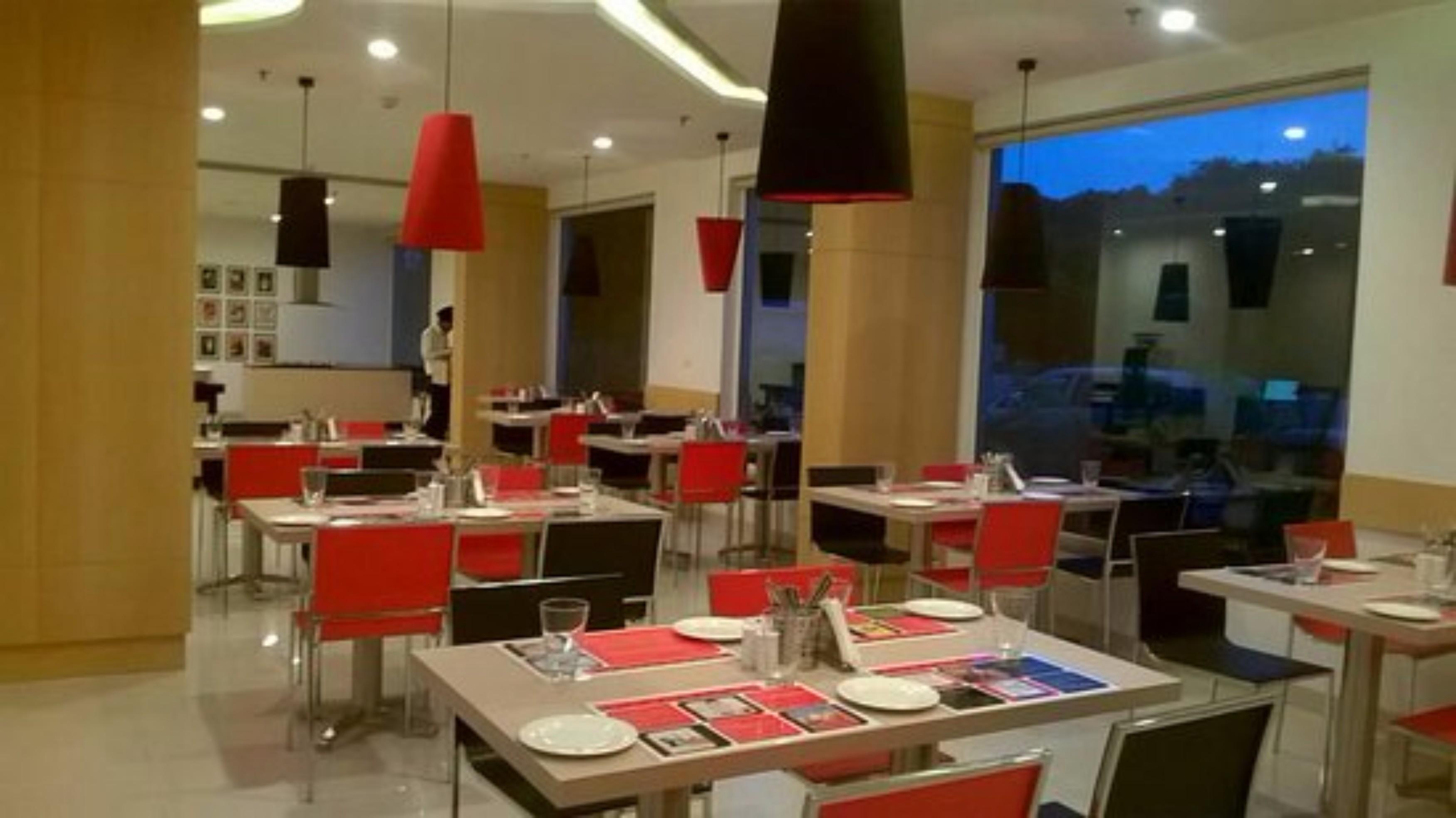 Red Fox Hotel, Chandīgarh Εξωτερικό φωτογραφία