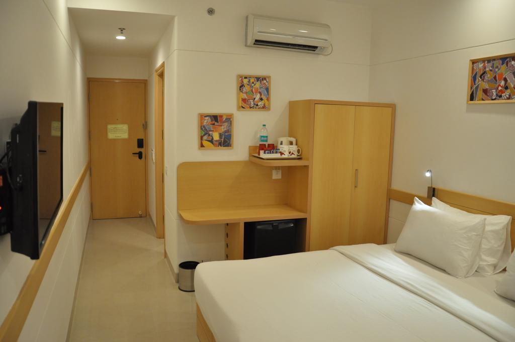 Red Fox Hotel, Chandīgarh Εξωτερικό φωτογραφία