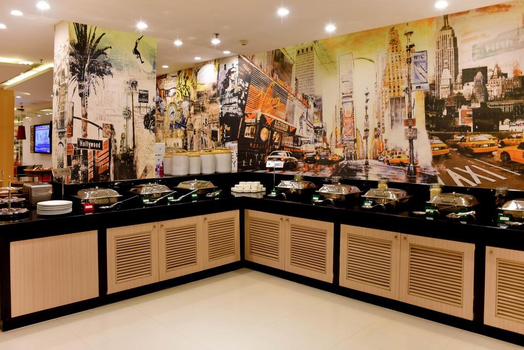 Red Fox Hotel, Chandīgarh Εξωτερικό φωτογραφία