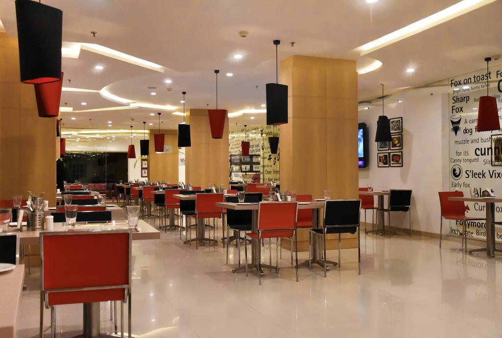 Red Fox Hotel, Chandīgarh Εξωτερικό φωτογραφία