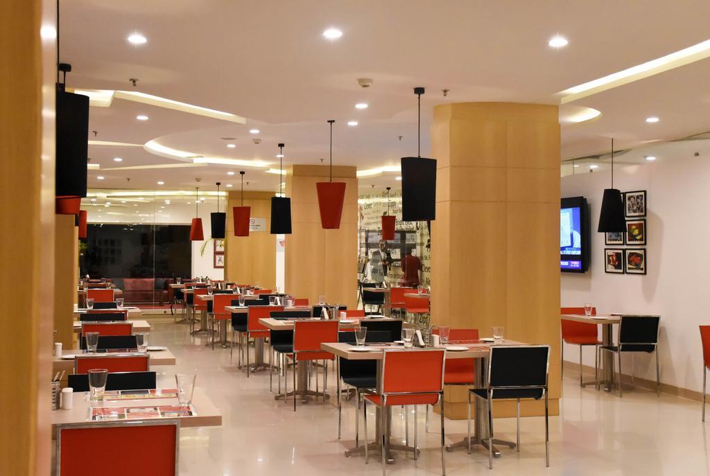 Red Fox Hotel, Chandīgarh Εξωτερικό φωτογραφία
