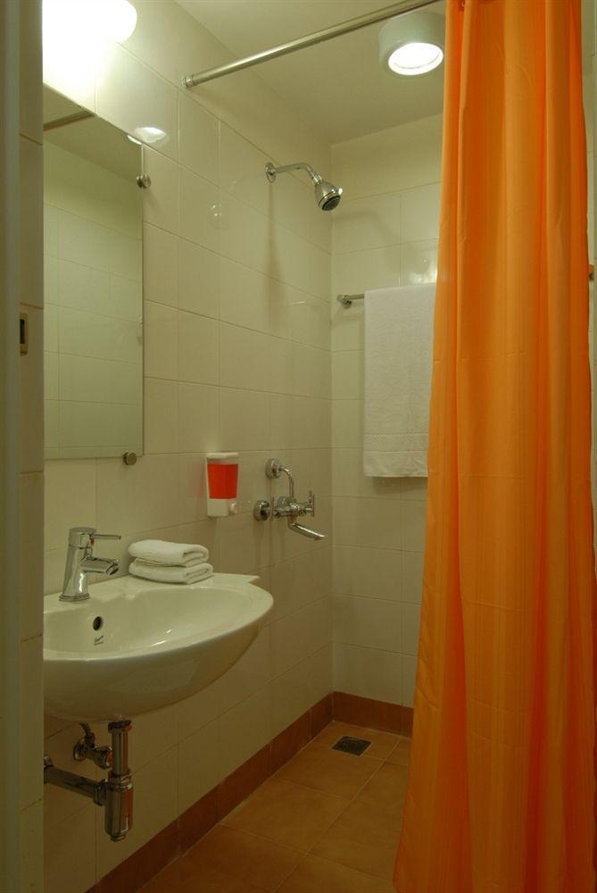 Red Fox Hotel, Chandīgarh Εξωτερικό φωτογραφία