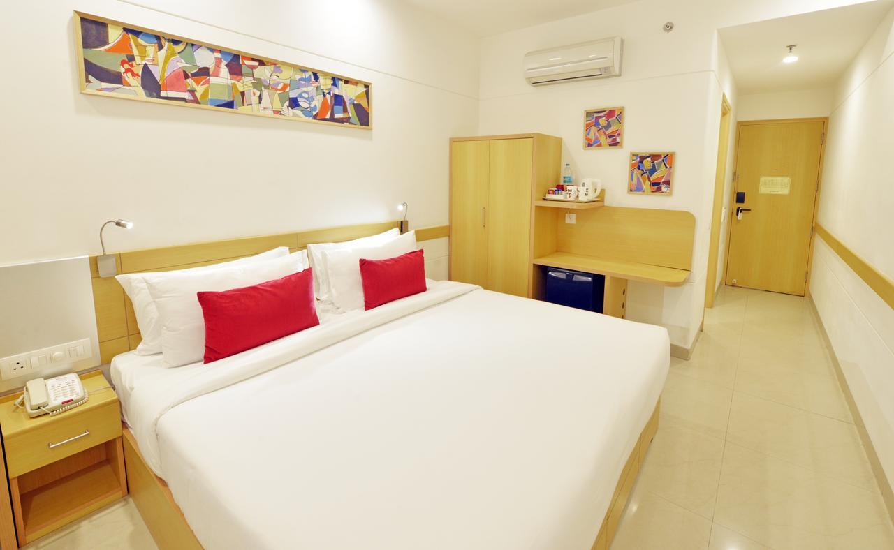 Red Fox Hotel, Chandīgarh Εξωτερικό φωτογραφία