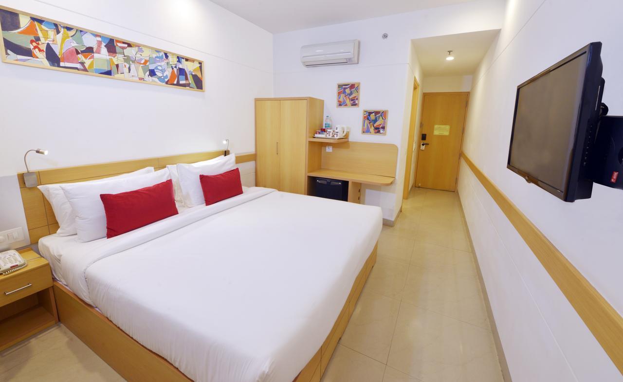 Red Fox Hotel, Chandīgarh Εξωτερικό φωτογραφία